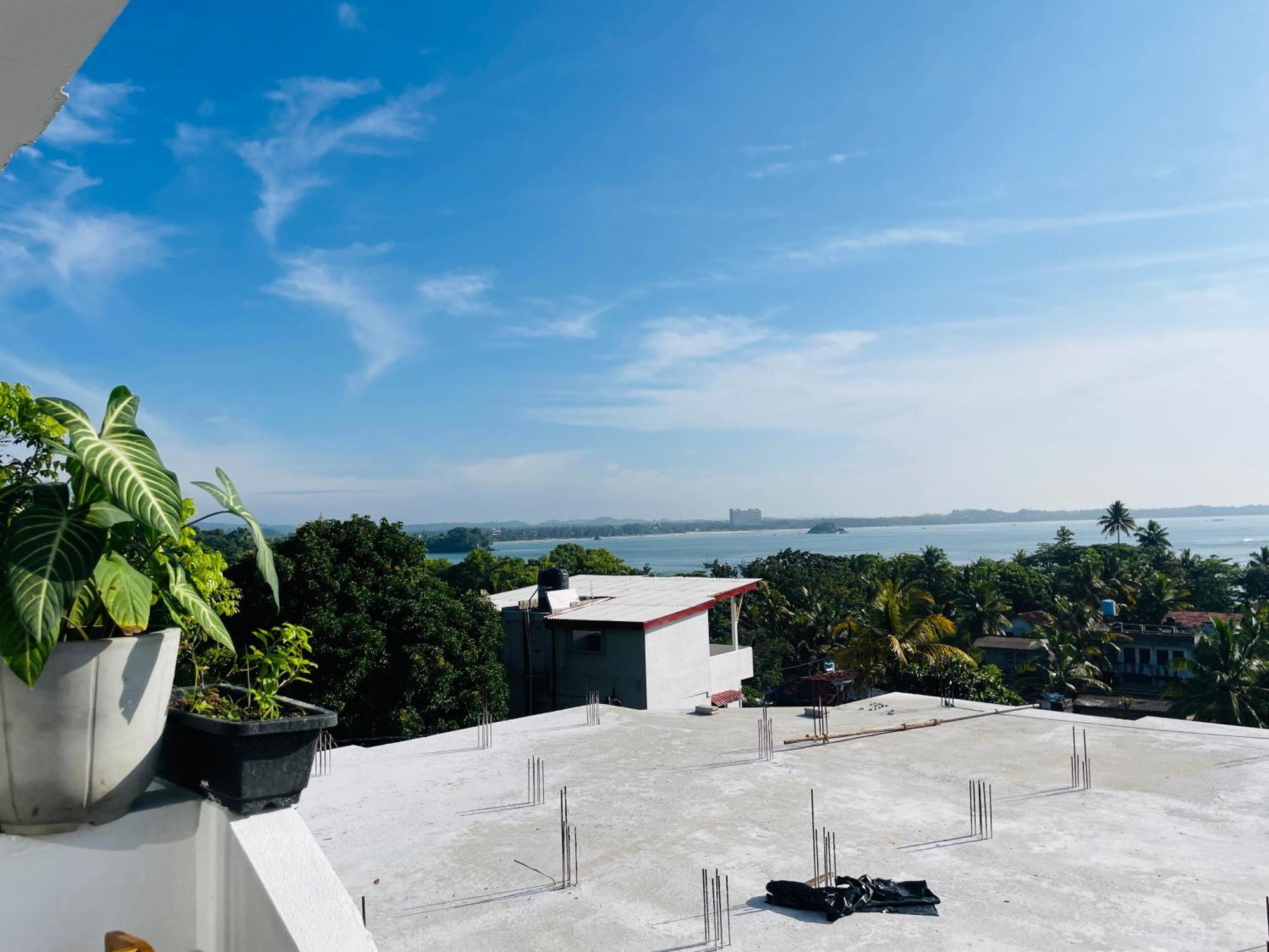 Regal Heights Hotel เวลิกามา ภายนอก รูปภาพ